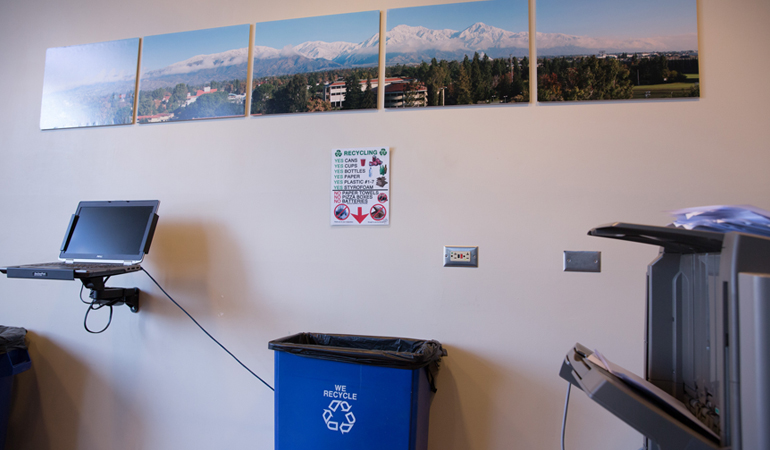 Recycling station in computer lab