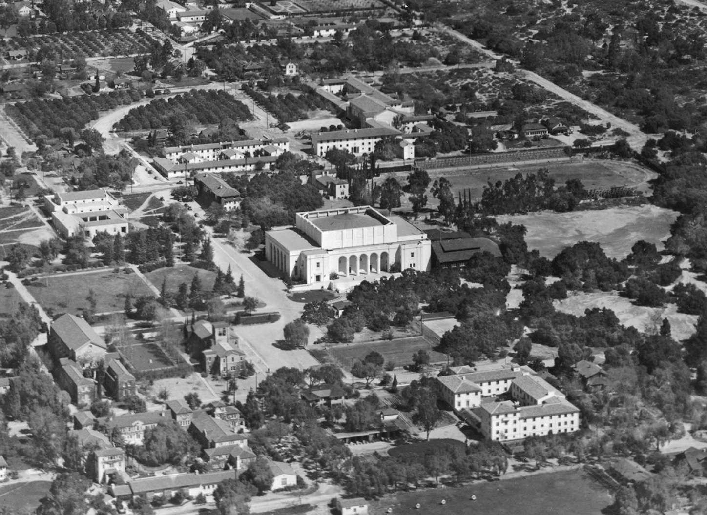 Aerial shot of Pomona Colleg e circa 1960-61