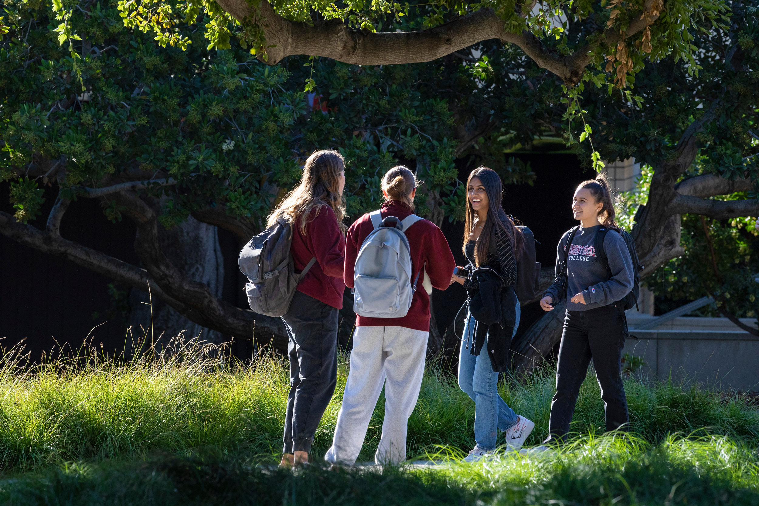 Zara Vakarth '24 with fellow students on campus.