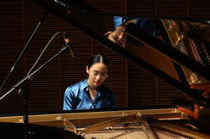 Sheena Hui ’19, pianist and Ath Concert Series program director
