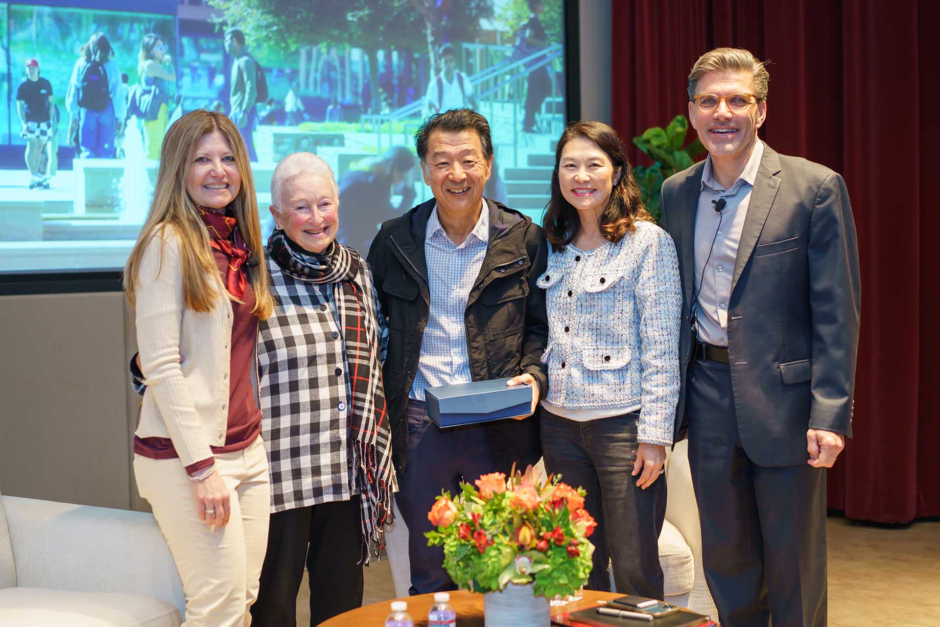 Allison Aldrich P’24 (left), president of the CMC Parent Network Board, with Jil Stark ’58 GP’11, recipients Bobby and Robin Lee P’24, and President Hiram Chodosh.