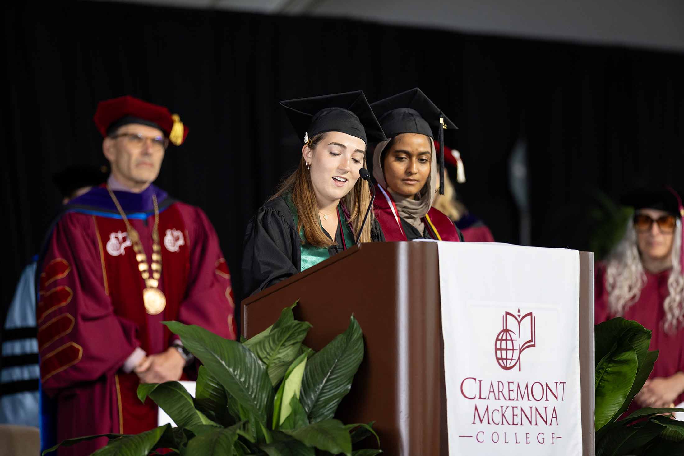 Rachel Supnick ’26 and Tanzila Jamal ’26.