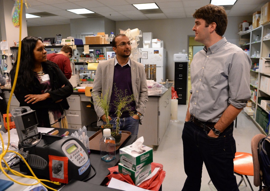 Aref Hosseini visiting Keck