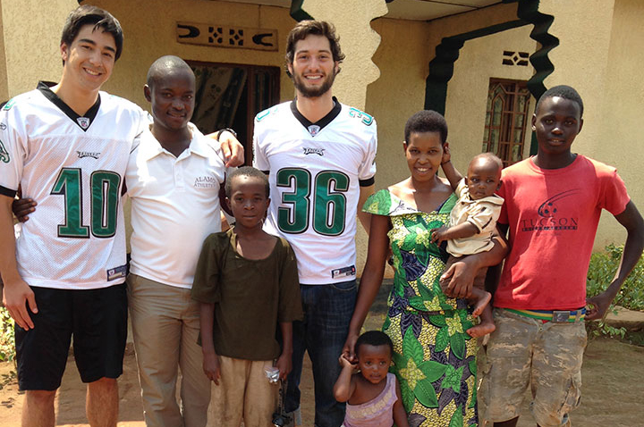 Kravis Leadership Institute student group in South Africa