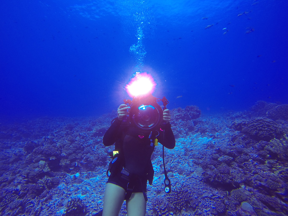 Jane Chang Mi ’01 on a diving expedition.