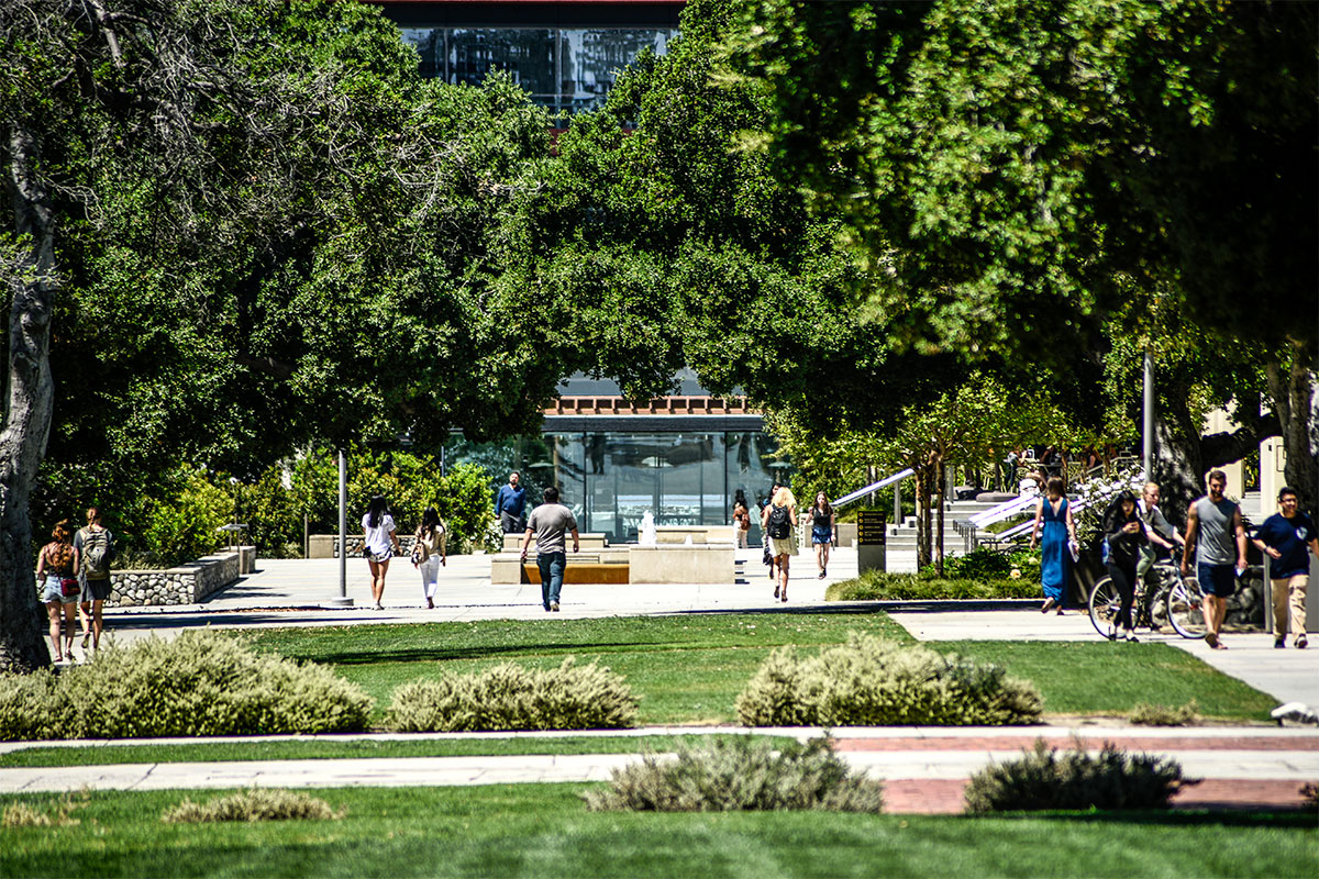 CMC students on campus