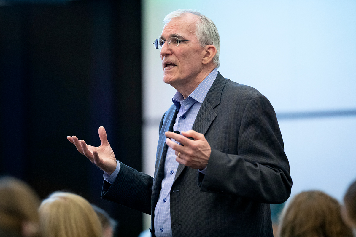 Paul Beninger ’73 details race to find AIDS cure in the early years of crisis