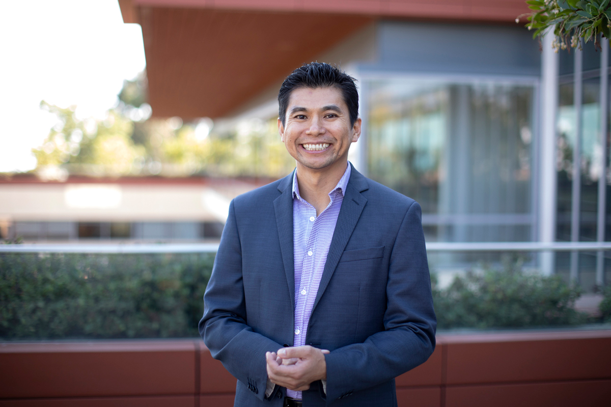 Claremont McKenna College Prof. Wei-Chin Hwang