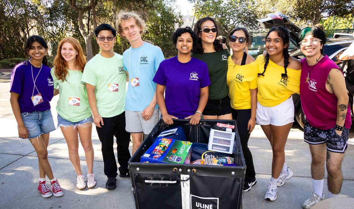 Students helping with move-in