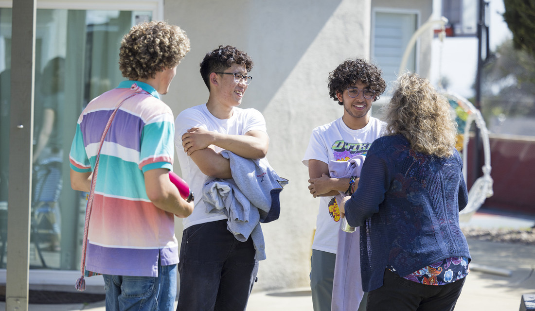Shanna Levin meets with students at a 2022 Summer Research Program reception on Monday, May 23, 2022