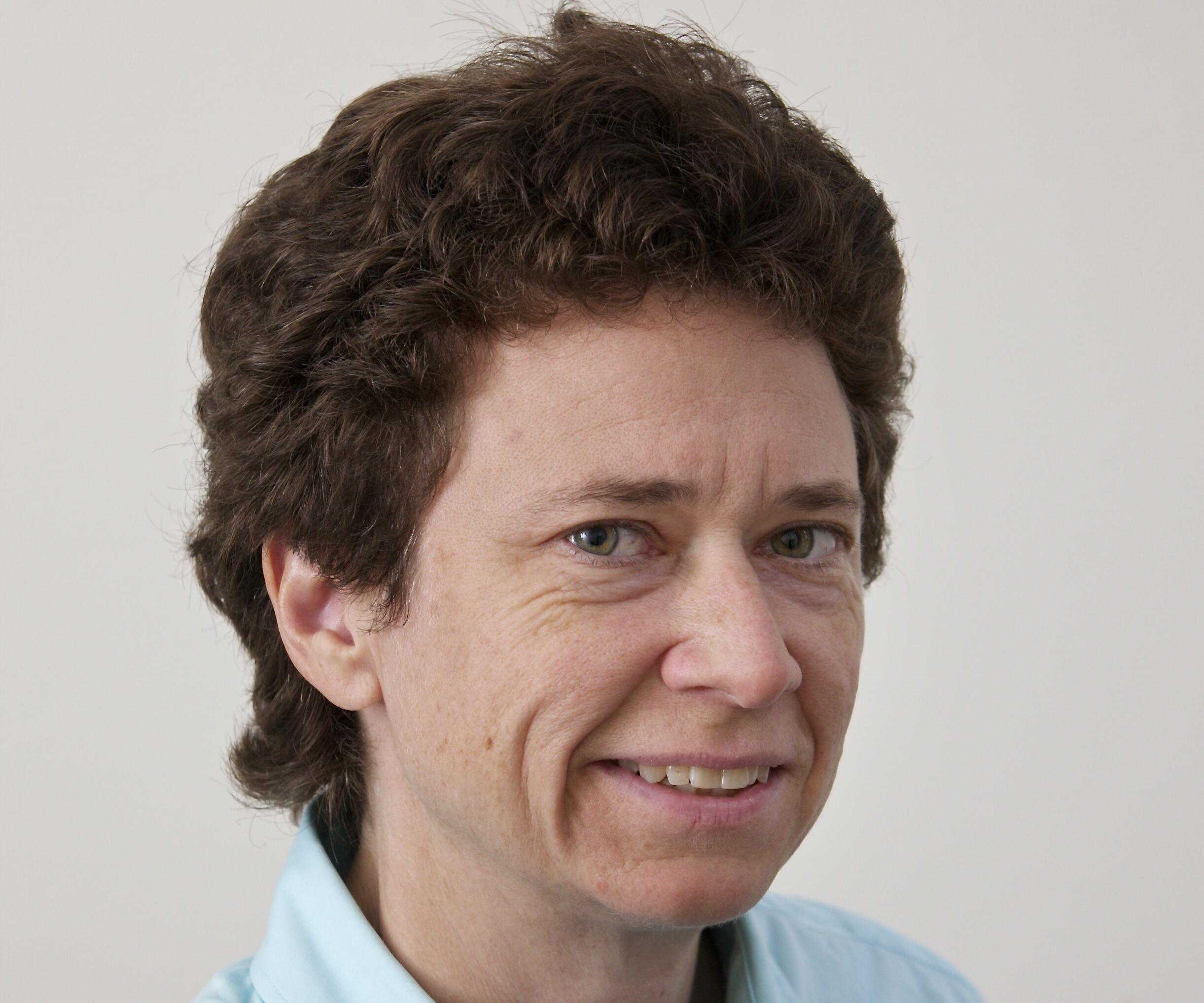 Headshot of Jennifer Hunt.