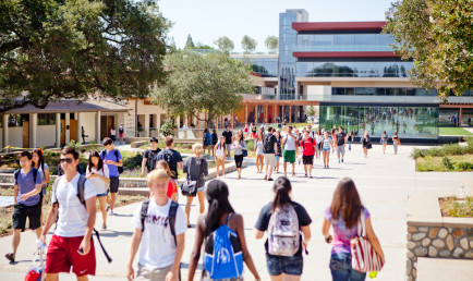 Students walking through Flamson Plaza