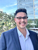 Alex Muro, Assistant Director of Roberts Day Scholars Program