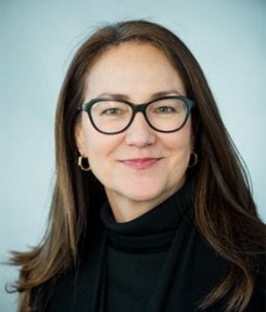 Gigi Birchfield ’82, P’12